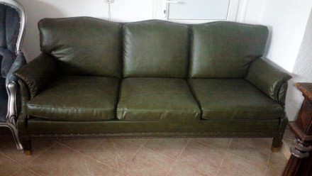 Мягкая часть, итальянский классический кожаный 3-х местный диван по доступной це. . фото 2