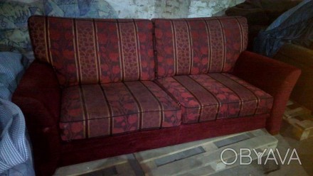Мягкая часть, итальянский классический 3-х местный диван по доступной цене.
Карк. . фото 1