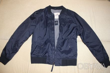 Мужская демисезонная куртка Hollister размер XL (американский - 42-44). Подойдет. . фото 1
