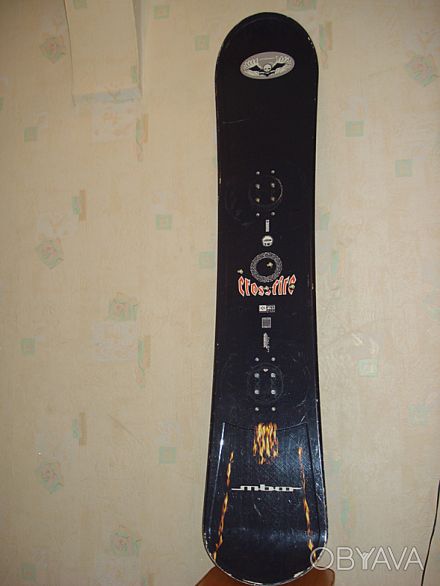 Австрийский сноуборд MBOO ( CROSSFIRE ) , длина 151 см , геометрия 29,5 * 25 * 2. . фото 1