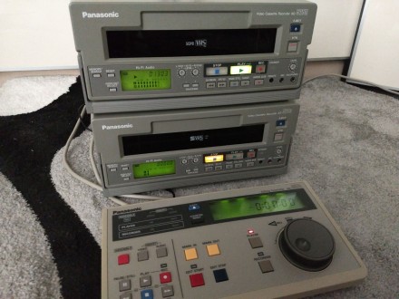 Продаю профессиональный монтажный видеомагнитофон Panasonic AG 5700 , S-VHS(625). . фото 10