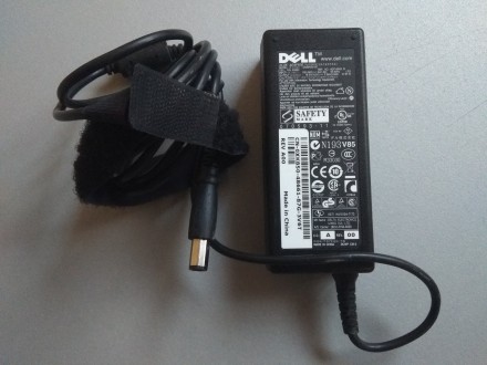 Технические характеристики
Совместимость	Dell
Напряжение	19.5V
Мощность	65W
. . фото 2