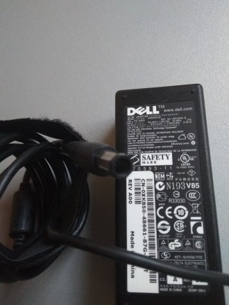 Технические характеристики
Совместимость	Dell
Напряжение	19.5V
Мощность	65W
. . фото 4