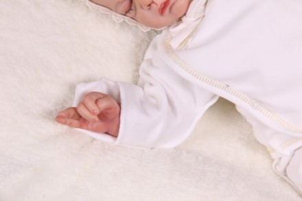 Ясельный набор "Бусинка" в роддом для новорожденных
В комплекте: распашонка, пол. . фото 6