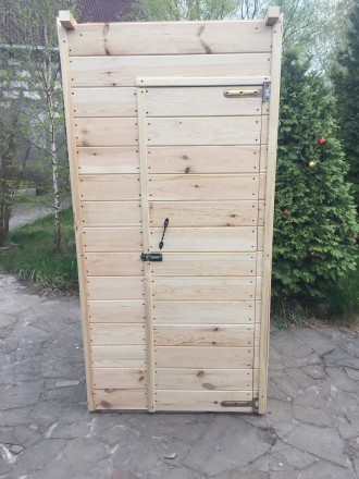 Продам туалет деревянный выполнен из сосной вагонки , есть разные варианты ,возм. . фото 2