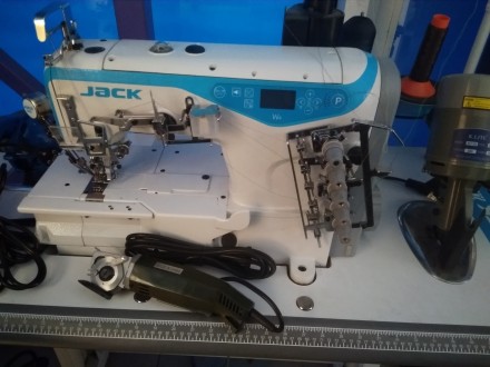 Оверлок швейная промышленная машина Jack и Juki.
Прямострочки, оверлоки, петель. . фото 4