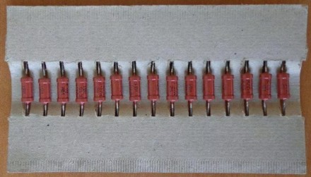 Резисторы постоянные МЛТ-1 Новые, в упаковке.
В наличии:
5,1 Ом – 15 шт.
6,8 . . фото 2