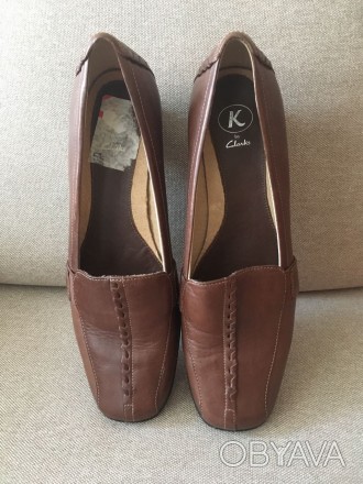 Новые кожаные туфли,английская фирма Clarks.Стелька 25.5 каблук 4. . фото 1