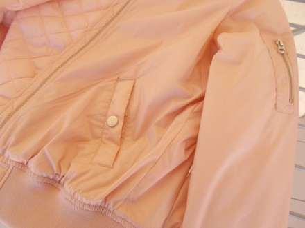 Короткая курточка из коллекции итальянской верхней одежды марки Terranova. Разме. . фото 6