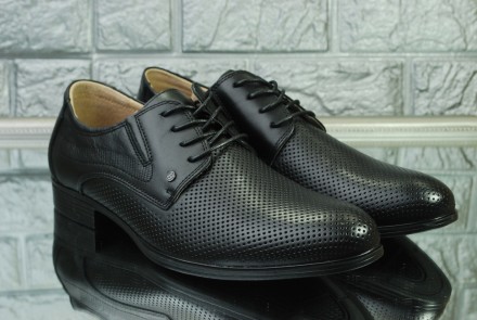 Изысканные и легкие мужские туфли из натуральной кожи на лето. Туфли аккуратно с. . фото 6