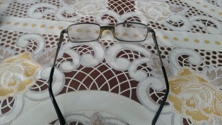 Продам оптичні окуляри,+1.0.Обидві пари +1.0.Ті,що з темним склом-то звичайна ді. . фото 5
