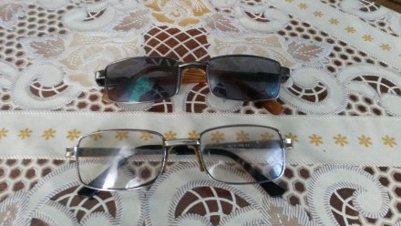 Продам оптичні окуляри,+1.0.Обидві пари +1.0.Ті,що з темним склом-то звичайна ді. . фото 2