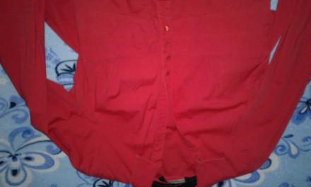 Блузка Zara, цвет красный, размер указан XS, но я ношу М и мне как раз. Состояни. . фото 5