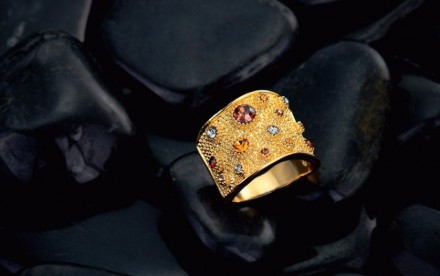 Материал ювелирный сплав
Покрытие золото
Вставка кристаллы
Размер регулируемый
 . . фото 6