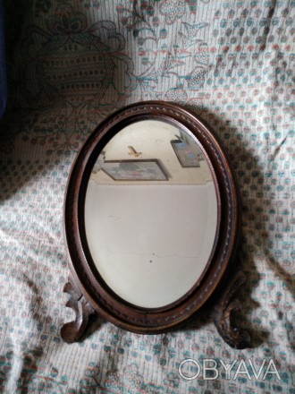 Старинное зеркало, имеется дефект:сзади отсутствует ножка. На фото может показат. . фото 1