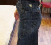 Продам джинсовую юбку б/у в очень хорошем состоянии.
талия 72, бедра 92, длина . . фото 8