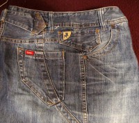 Продам джинсовую юбку б/у в очень хорошем состоянии.
талия 72, бедра 92, длина . . фото 7