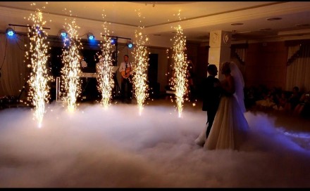 Пропонуємо спецефекти для весільного першого танцю :
Важкий дим 1700грн.
Конфе. . фото 3