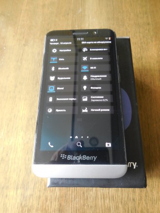 Смартфон Blackberry Z30

Смартфон в состоянии нового, на гарантии, на дисплее . . фото 6