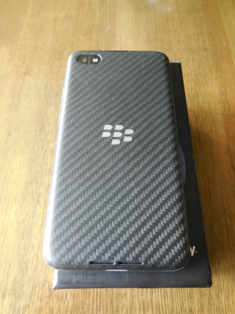 Смартфон Blackberry Z30

Смартфон в состоянии нового, на гарантии, на дисплее . . фото 9