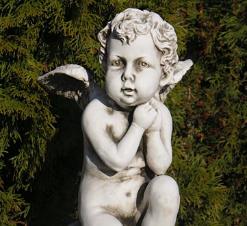 Ангел на шаре – красивая садовая фигура ангела выполнена из искусственного камня. . фото 5