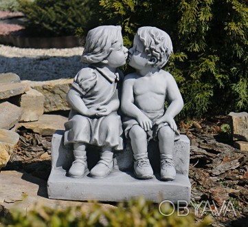Садовая фигура Целующиеся мальчик и девочка – очаровательная целующаяся пара мал. . фото 1