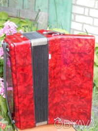 Повний професійний аккордеон Royal Standard Montana червоного кольору. В ідеальн. . фото 5