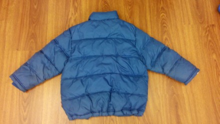 Продам теплую зимнюю куртку
Длина -52см,плечи-36см, объем груди-45см(под мышкам. . фото 3
