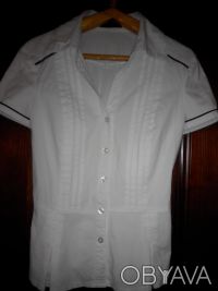 Школьная блуза, состояние идеальное. Длина 57 см, ширина плеч 37 см, ширина под . . фото 2