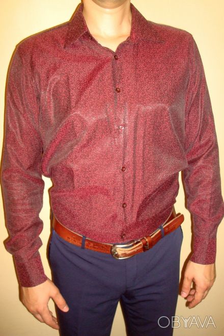 Рубашка бордовая (узорчатая)
 
Рубашка б/у в хорошем состоянии. 
Размер XL
Б. . фото 1