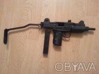 Пистолет-пулемет KWC KMB07 — копией известнейшего пистолета-пулемета Mini UZI. В. . фото 5