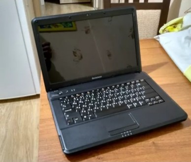 Двух ядерный надежный ноутбук Lenovo G450 
Продам ноутбук Lenovo G450 с сумкой . . фото 3