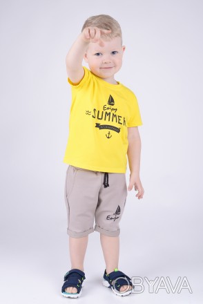 Детская футболка представляет собою изделие с короткими рукавами и уплотненной г. . фото 1
