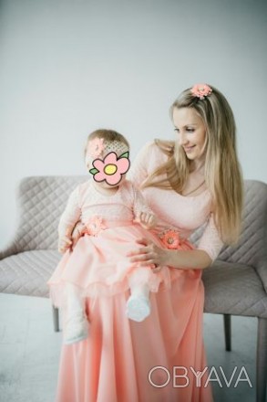 Продам  замечательные платья family look нежного персикового цвета из кружева и . . фото 1