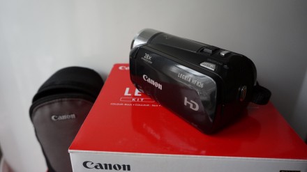 Видеокамера Canon LEGRIA HF R26      
Состояние новой вещи
Разрешение видео: F. . фото 4