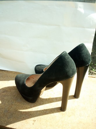 Продам женские итальянские замшевые туфли, модель " Лабутены", бренда Marco Pini. . фото 3