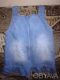 Продам хорошенький джинсовый сарафанчик с вышивкой примерно от 1 до 2 лет Застег. . фото 3