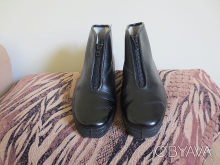 Нові імпортні високоякісні теплі універсальні черевики (ботинки) чорного кольору. . фото 1