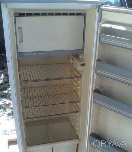 Холодильник "донбас" в нормальном и рабочем состоянии. Работал без проблем. Прич. . фото 1