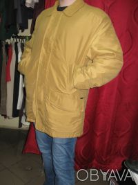 Куртка Faciba

Размер XL
Ширина плеч - 51 см
Длина рукава - 62 см 
Ширина п. . фото 2