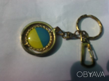 Брелок для ключей с украинской символикой В упаковке - 12 шт.. . фото 1