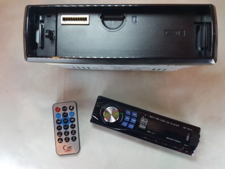Магнитола с съемной панелью SP-1873 USB SD имеет встроенный дисплей Текстово-сим. . фото 5