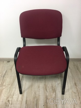 Продам срочно офисный стул, такого цвета в наличии один,если есть вопросы задава. . фото 1