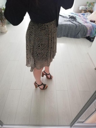 Модная ассиметричная юбка со стилизованным леопардовым принтом - пятнышки в виде. . фото 6
