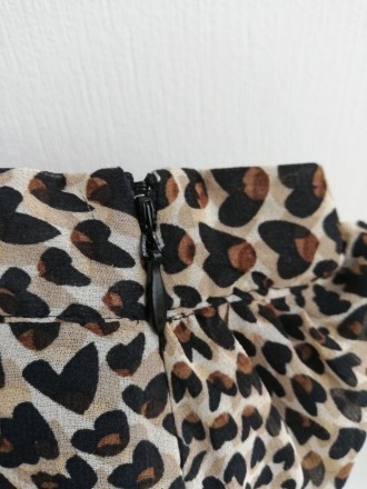 Модная ассиметричная юбка со стилизованным леопардовым принтом - пятнышки в виде. . фото 5