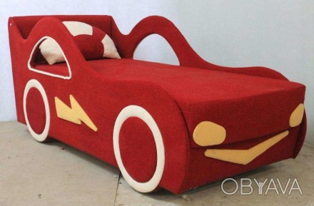Красочный и веселый диванчик Молния в дизайне легкового автомобиля очень понрави. . фото 1