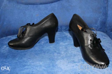 Новые туфли  Clarks 38 размер, очень красиво и стильно смотрятся на ноге, с усто. . фото 1
