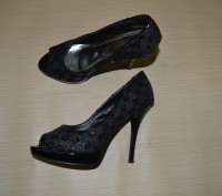Продам черные туфли с пайетками в отличном состоянии на высоком каблуке. Одеты п. . фото 5