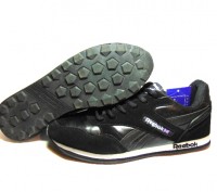 Мужские кроссовки Reebok Classic (Black)

Reebok Classic выполнены в черном цв. . фото 5