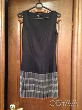 Продам платья в хорошем состоянии размеры S и M.     Сиреневое и черное платье с. . фото 1